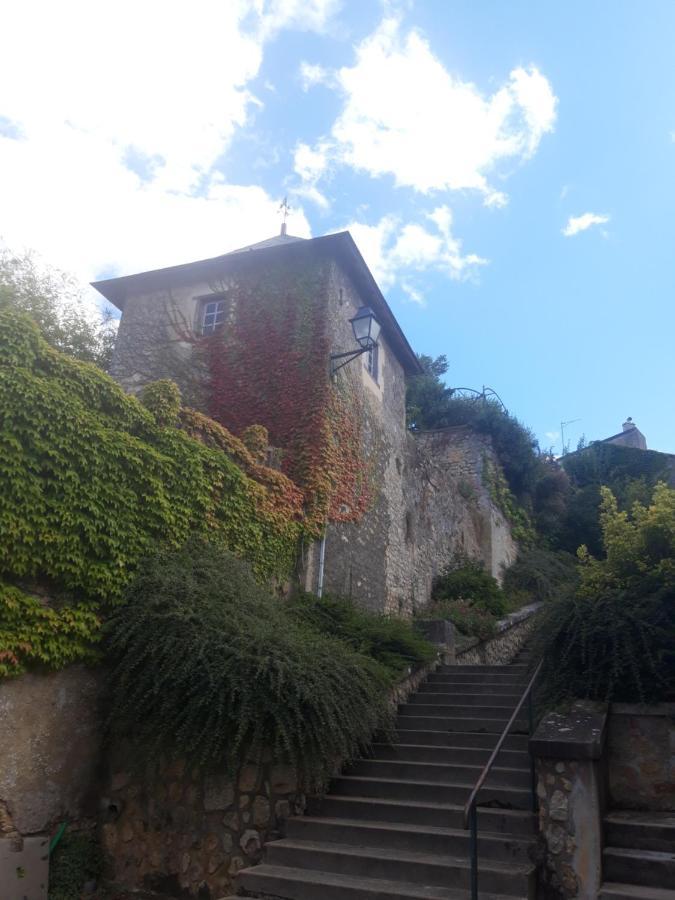 Bed and Breakfast Le Voltaire Airvault Zewnętrze zdjęcie