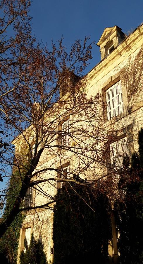 Bed and Breakfast Le Voltaire Airvault Zewnętrze zdjęcie